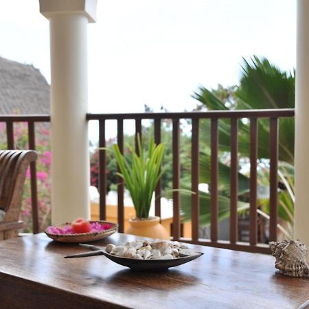 קיוונגווה Zan View Hotel מראה חיצוני תמונה