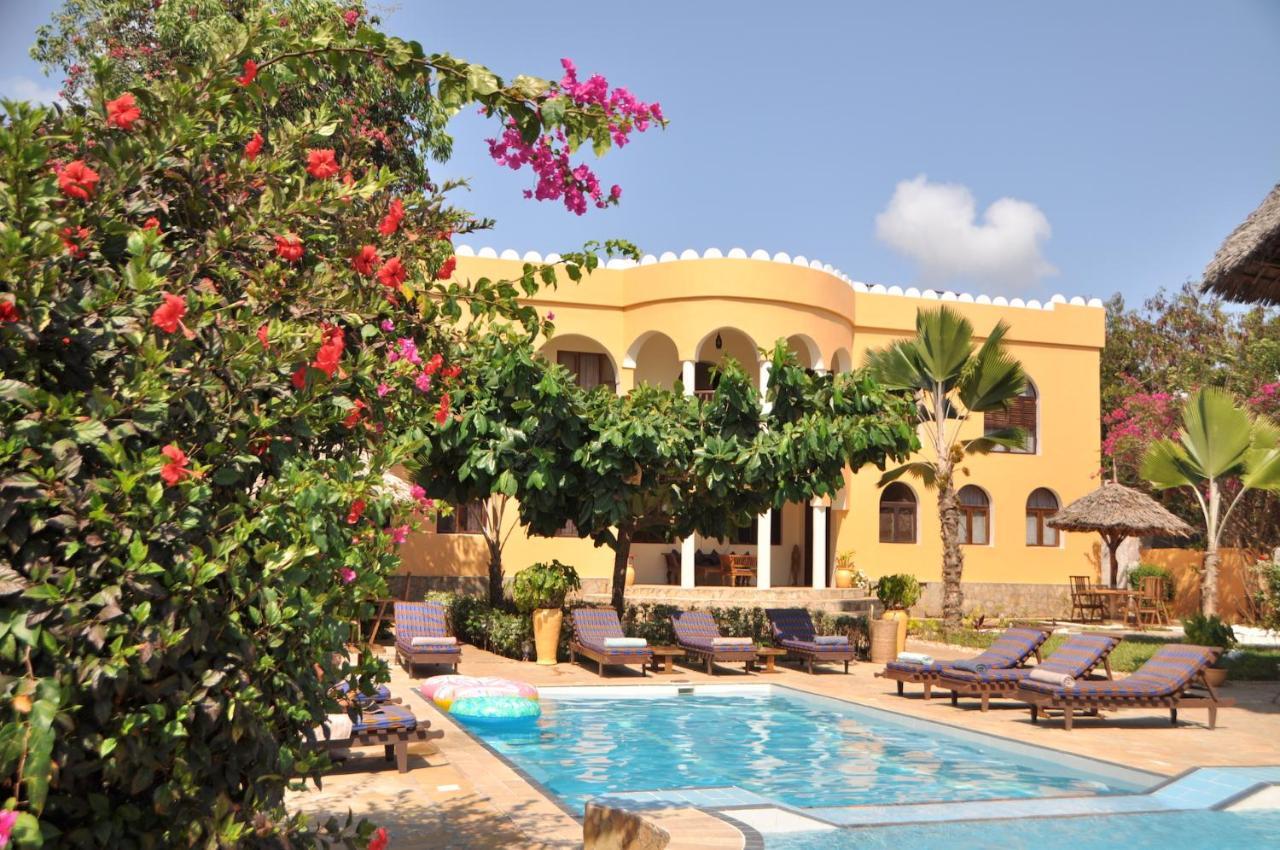 קיוונגווה Zan View Hotel מראה חיצוני תמונה